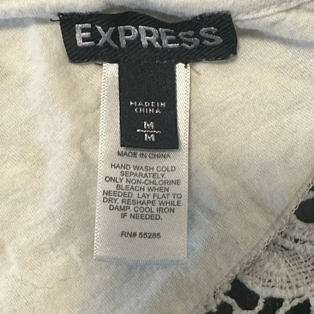 Express white crochet open back halter size medium - Picture 4 of 5